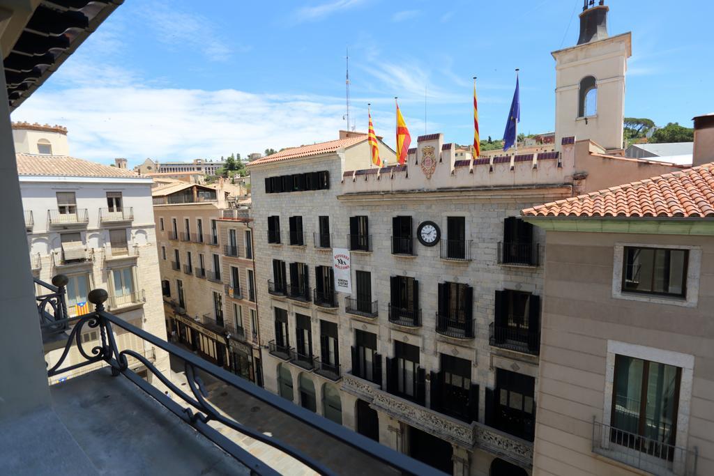 Apartaments Placa Del VI Girona Zewnętrze zdjęcie
